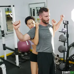 Amethyst Banks in Personal Sex Trainer (Photo 49) Amethyst Banks in 'Team Skeet' Personal Sex Trainer (Thumbnail 49)