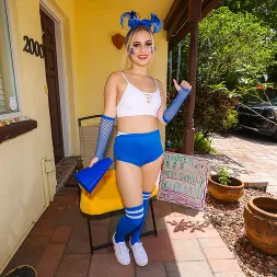 Aria Banks in Anything For My Team (Photo 32) Aria Banks in 'Team Skeet' Anything For My Team (Thumbnail 32)
