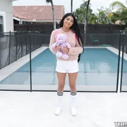 Binky Beaz in 'Team Skeet' Teddy (Thumbnail 1)