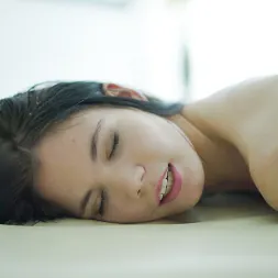 Chloe in Lay Back And Relax (Photo 18) Chloe in 'Team Skeet' Lay Back And Relax (Thumbnail 18)