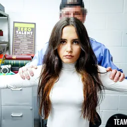 Chloe Amour en 'Team Skeet' Recopilación: las chicas terminan el trabajo (Miniatura 88)