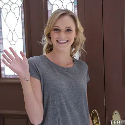 Crissy Kay en 'Team Skeet' El caucho crónico para el clítoris (Miniatura 1)