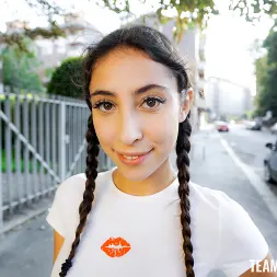 Eva Generosi en ¡Eso es Amore! ¡La primera escena de Eva en TeamSkeet! (foto 12) Eva Generosi en 'Team Skeet' ¡Eso es Amore! ¡La primera escena de Eva en TeamSkeet! (Miniatura 12)