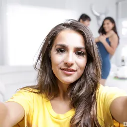 Gabriela Lopez in Spa Day (Photo 16) Gabriela Lopez in 'Team Skeet' Spa Day (Thumbnail 16)