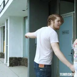 Karlee Grey in Catfished (Photo 3) Karlee Grey in 'Team Skeet' Catfished (Thumbnail 3)