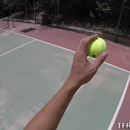 Karter Foxx en 'Team Skeet' Entrenamiento de tenis que salió mal (Miniatura 1)