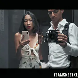Luna X en 'Team Skeet' Lencería en el Hotel (Miniatura 3)