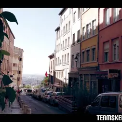 Luna X in 'Team Skeet' Lyon (Thumbnail 1)