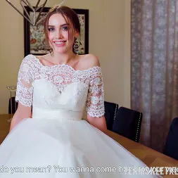 Luxury Girl in Runaway Bride (Photo 6) Luxury Girl in 'Team Skeet' Runaway Bride (Thumbnail 6)