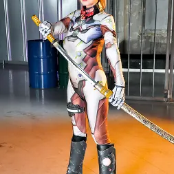 Mio Shido en 'Team Skeet' Desgarrando el sexy body de Mio (Miniatura 1)