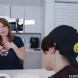 Natalie Porkman en 'Team Skeet' Atando con la madrastra (Miniatura 30)
