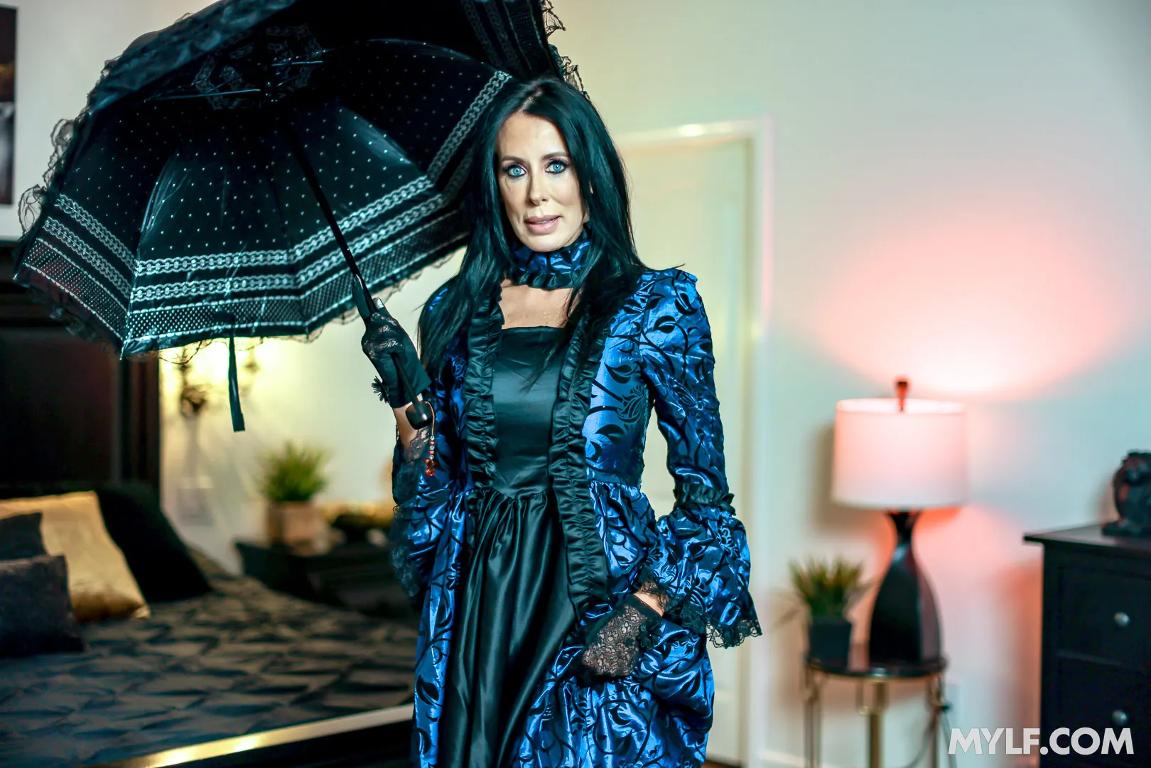 ▷ Reagan Foxx in How We F*ck In The Shadows: Sweet Vampiric Seduction  (Photo 18) | Team Skeet