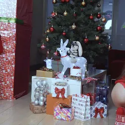 Reislin in 'Team Skeet' Christmas Presents (Thumbnail 10)
