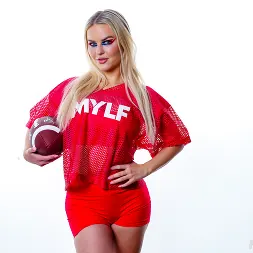 Slimthick Vic in Too Slim Thick To Quit (Photo 1) Slimthick Vic in 'Team Skeet' Too Slim Thick To Quit (Thumbnail 1)