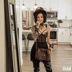 Stevie Moon en 'Team Skeet' Chica Steampunk (Miniatura 1)