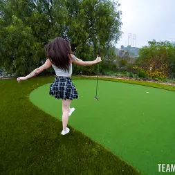 Tiny Rhea in Don't Give up the Hole (Photo 5) Tiny Rhea in 'Team Skeet' Don't Give up the Hole (Thumbnail 5)